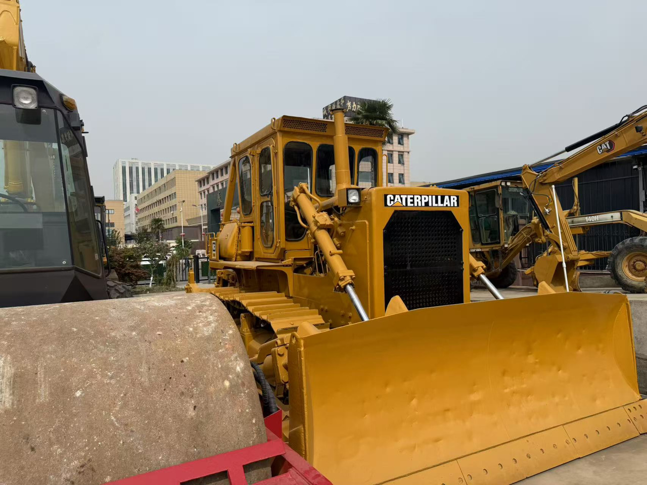 CATERPILLAR D8K - Бульдозер: фото 4 CATERPILLAR D8K - Бульдозер: фото 4