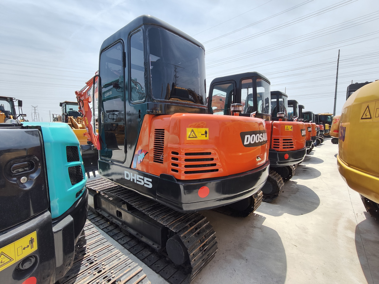 DOOSAN DH55 - Гусеничный экскаватор: фото 4 DOOSAN DH55 - Гусеничный экскаватор: фото 4