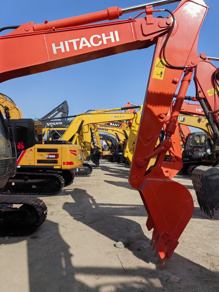 HITACHI ZX130 - Гусеничный экскаватор: фото 3 HITACHI ZX130 - Гусеничный экскаватор: фото 3