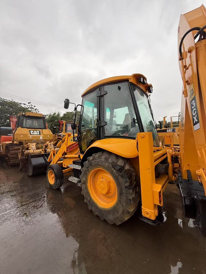 JCB 3CX - Экскаватор-погрузчик: фото 4 JCB 3CX - Экскаватор-погрузчик: фото 4