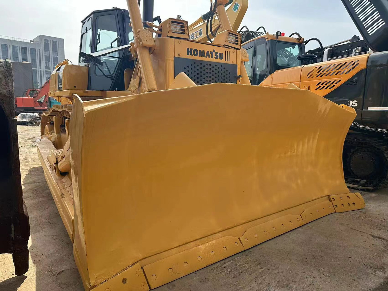 KOMATSU D155A-5 - Бульдозер: фото 4 KOMATSU D155A-5 - Бульдозер: фото 4