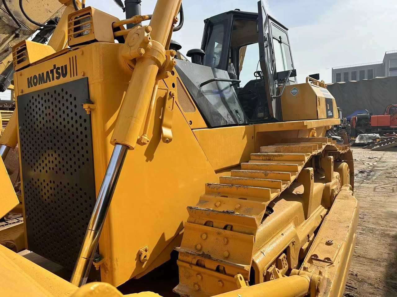 KOMATSU D155A-5 - Бульдозер: фото 3 KOMATSU D155A-5 - Бульдозер: фото 3