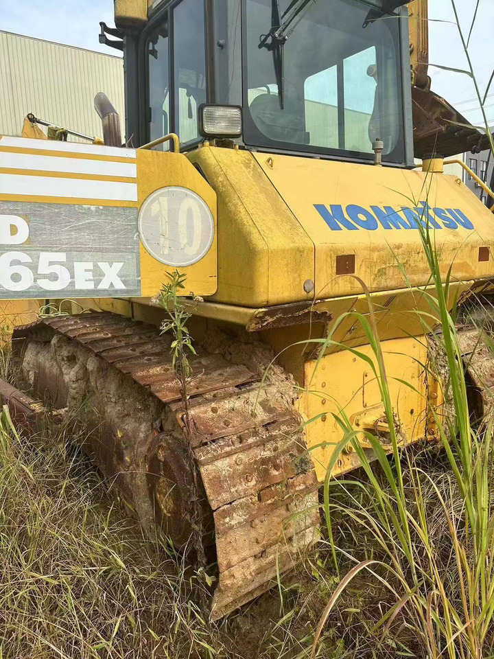 KOMATSU D65EX - Бульдозер: фото 1 KOMATSU D65EX - Бульдозер: фото 1