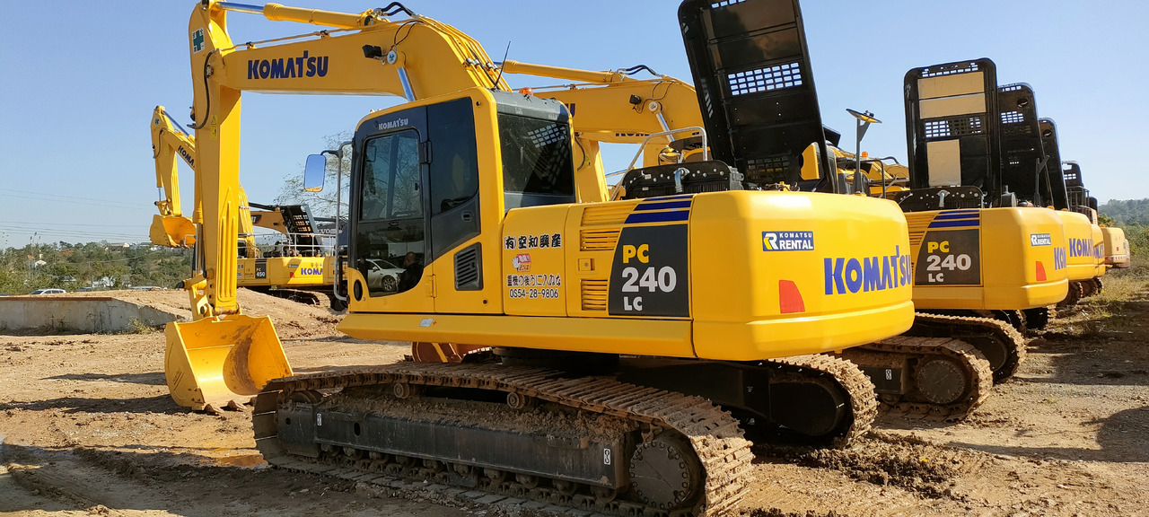KOMATSU PC240-8 - Гусеничный экскаватор: фото 1 KOMATSU PC240-8 - Гусеничный экскаватор: фото 1