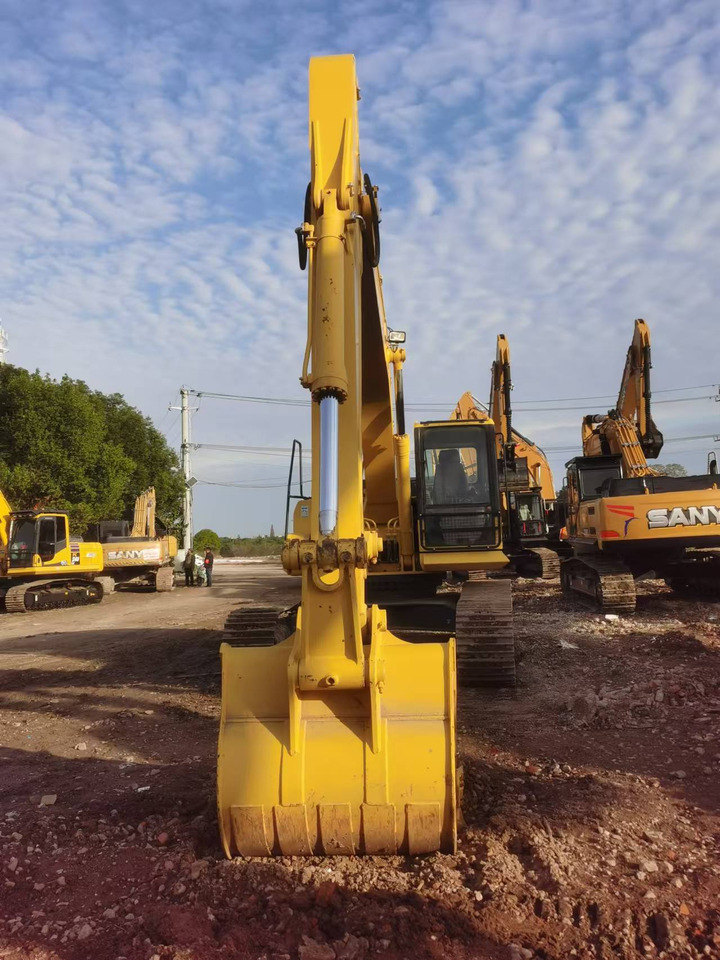 KOMATSU PC300-7 - Гусеничный экскаватор: фото 2 KOMATSU PC300-7 - Гусеничный экскаватор: фото 2