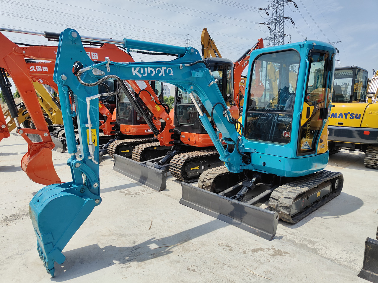 KUBOTA U25 - Мини-экскаватор: фото 1 KUBOTA U25 - Мини-экскаватор: фото 1