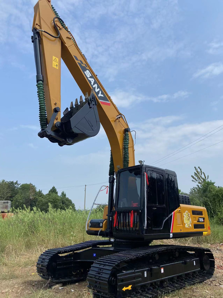 SANY SY215C - Гусеничный экскаватор: фото 2 SANY SY215C - Гусеничный экскаватор: фото 2