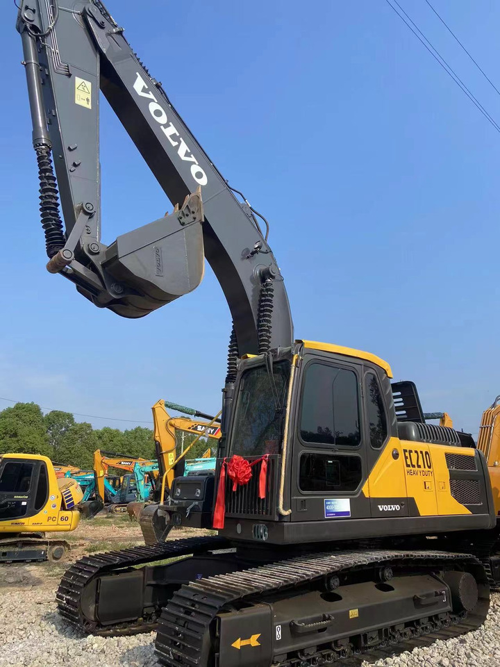 VOLVO EC210 - Гусеничный экскаватор: фото 3 VOLVO EC210 - Гусеничный экскаватор: фото 3