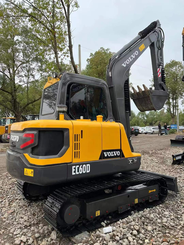 VOLVO EC60D - Гусеничный экскаватор: фото 2 VOLVO EC60D - Гусеничный экскаватор: фото 2