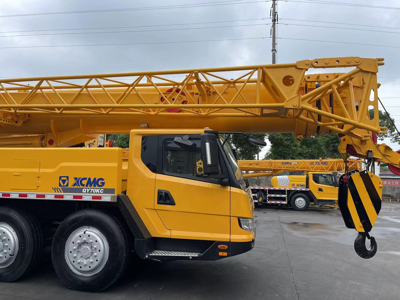 XCMG QY70KC - Мобильный кран: фото 4 XCMG QY70KC - Мобильный кран: фото 4