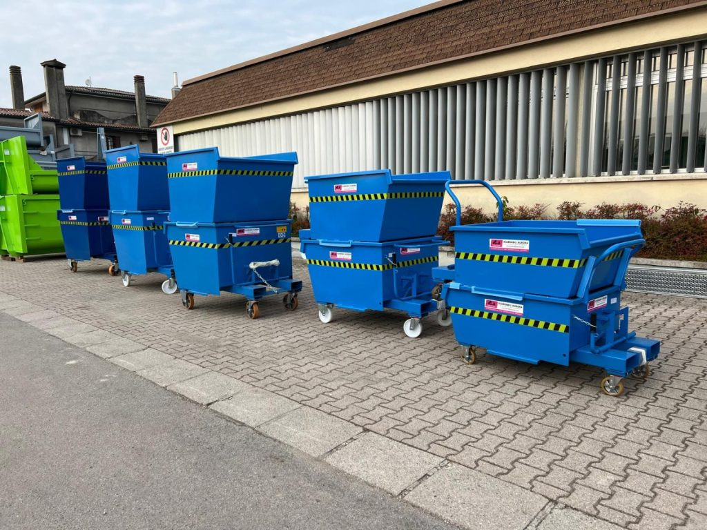 CONTAINER A BENNA RIBALTABILE - Строительное оборудование: фото 1 CONTAINER A BENNA RIBALTABILE - Строительное оборудование: фото 1