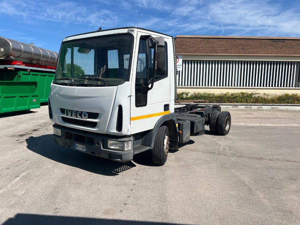 IVECO 80E15 A TELAIO - Грузовик-шасси: фото 1 IVECO 80E15 A TELAIO - Грузовик-шасси: фото 1