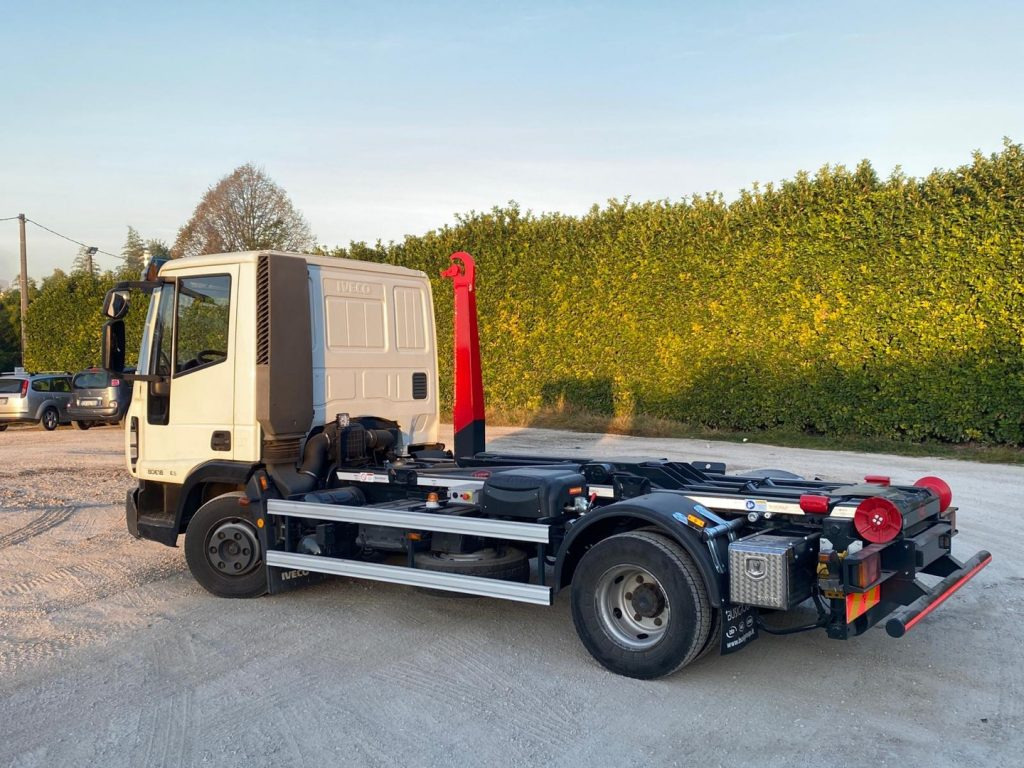 IVECO EUROCARGO 80 E18 CON IMPIANTO SCARRABILE NUO - Крюковой мультилифт: фото 5 IVECO EUROCARGO 80 E18 CON IMPIANTO SCARRABILE NUO - Крюковой мультилифт: фото 5