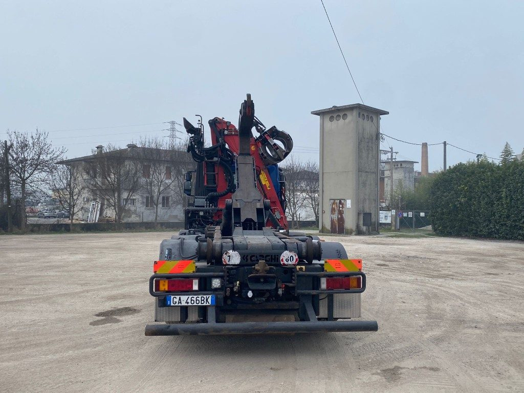 IVECO STRALIS 260.450 SCARRABILE CON GRU - Крюковой мультилифт: фото 4 IVECO STRALIS 260.450 SCARRABILE CON GRU - Крюковой мультилифт: фото 4