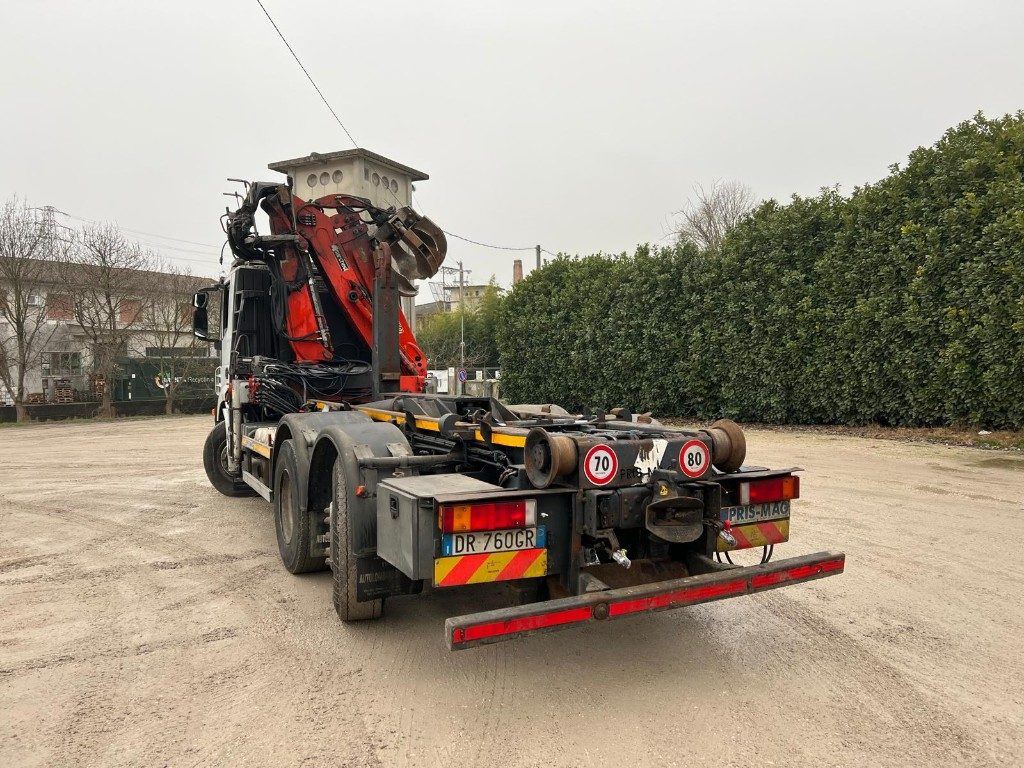 IVECO STRALIS 260S42 SCARRABILE USATO CON GRU - Крюковой мультилифт: фото 4 IVECO STRALIS 260S42 SCARRABILE USATO CON GRU - Крюковой мультилифт: фото 4