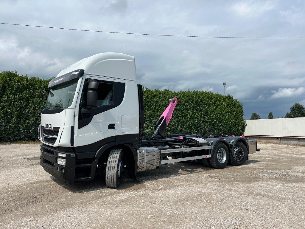 IVECO STRALIS 510 SCARRABILE - Крюковой мультилифт: фото 2 IVECO STRALIS 510 SCARRABILE - Крюковой мультилифт: фото 2