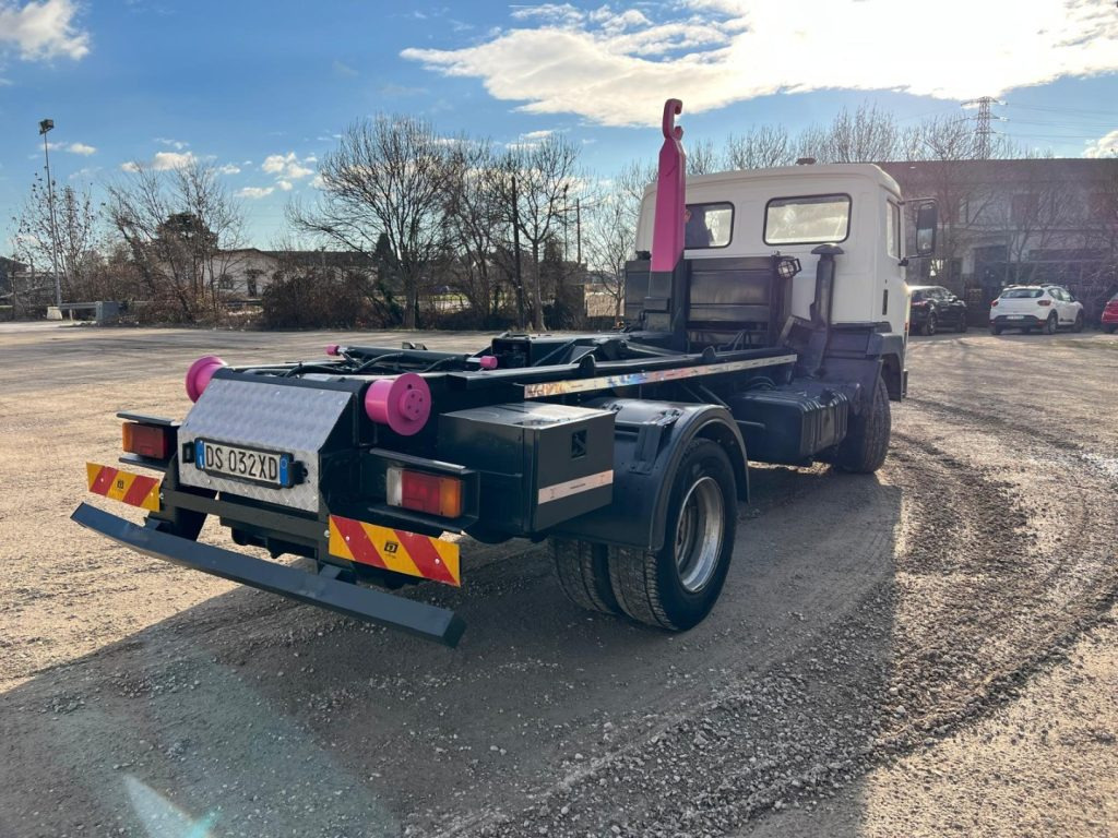 NISSAN 130/115 SCARRABILE - Крюковой мультилифт: фото 4 NISSAN 130/115 SCARRABILE - Крюковой мультилифт: фото 4