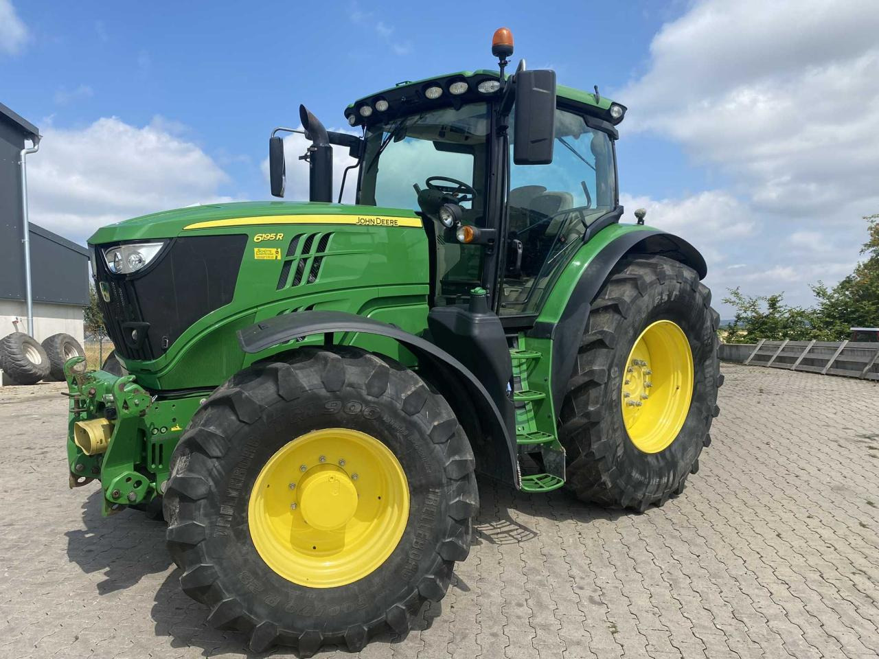 John Deere 6195R - Трактор: фото 5 John Deere 6195R - Трактор: фото 5
