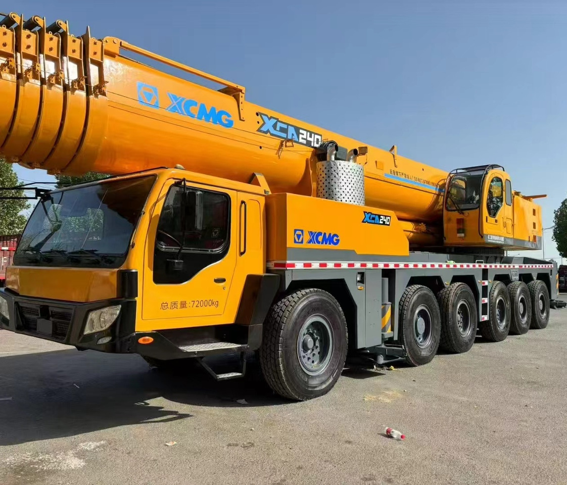 XCMG QAY300 QAY260 QAY240 XCT240 XCA240 240ton 250ton 260ton 200ton 220ton crane - Мобильный кран: фото 4 XCMG QAY300 QAY260 QAY240 XCT240 XCA240 240ton 250ton 260ton 200ton 220ton crane - Мобильный кран: фото 4