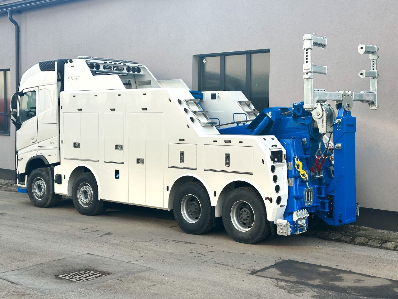 Volvo FH NEW ER4120 4 winches Volvo FH 540 8x4 WB5,6 - Эвакуатор: фото 1 Volvo FH NEW ER4120 4 winches Volvo FH 540 8x4 WB5,6 - Эвакуатор: фото 1