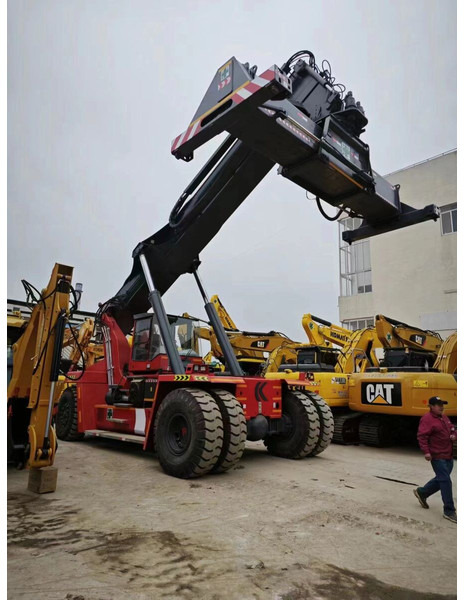 Kalmar DRF450 - Ричстакер: фото 3 Kalmar DRF450 - Ричстакер: фото 3