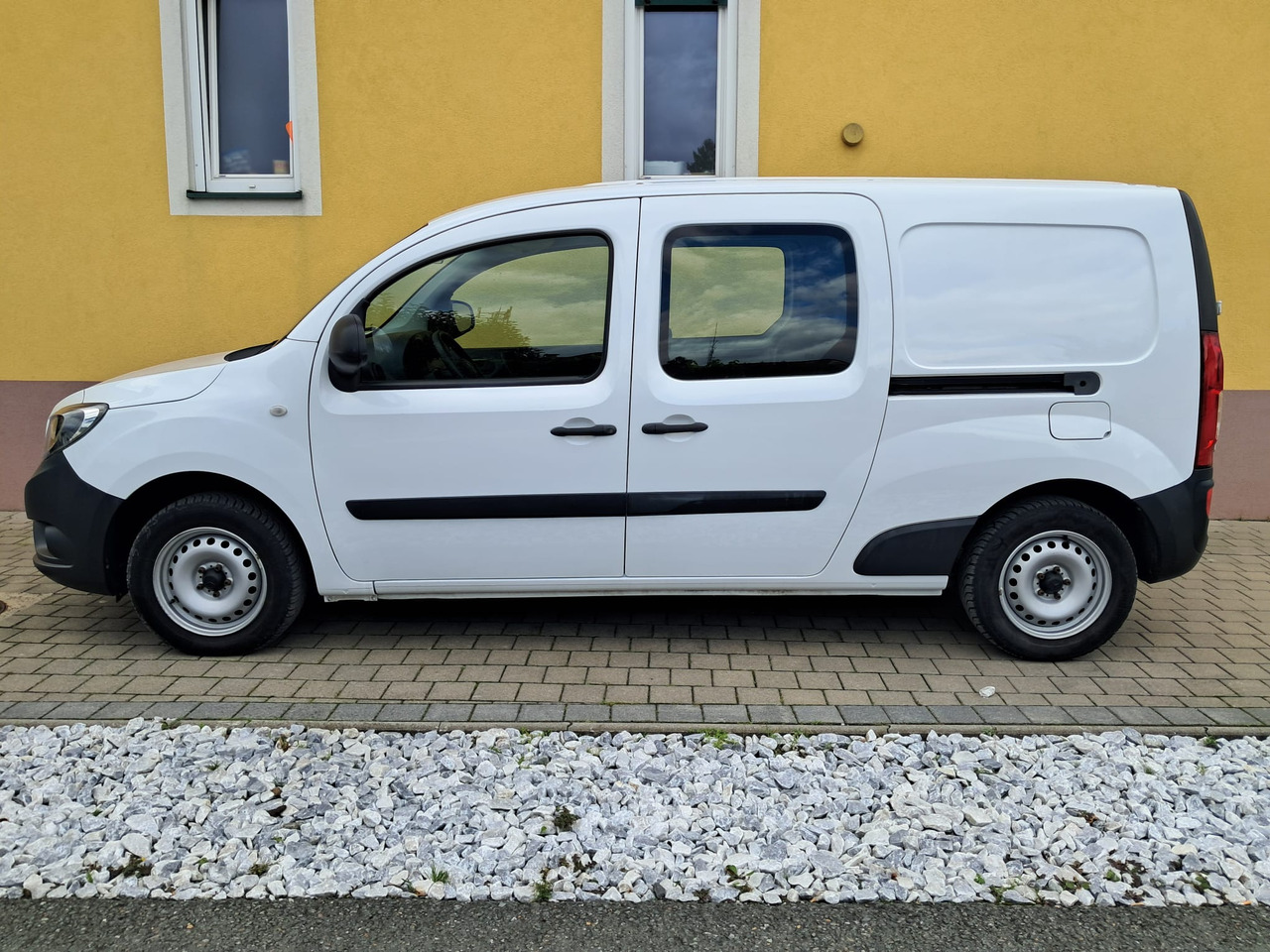 MERCEDES-BENZ Citan 109 CDI 5-Sitzer DKA | Schiebet. beids. | Klima | - Лёгкий коммерческий автомобиль, Грузопассажирский фургон: фото 5 MERCEDES-BENZ Citan 109 CDI 5-Sitzer DKA | Schiebet. beids. | Klima | - Лёгкий коммерческий автомобиль, Грузопассажирский фургон: фото 5