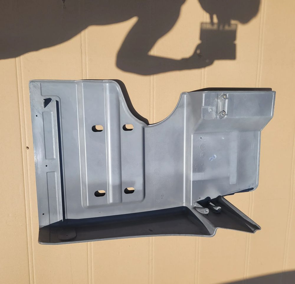 BŁOTNIK LH MERCEDES ACTROS MP3 NOWY ORYGINAŁ A9438813701 CHWALIM116 - Крыло для Грузовиков: фото 2 BŁOTNIK LH MERCEDES ACTROS MP3 NOWY ORYGINAŁ A9438813701 CHWALIM116 - Крыло для Грузовиков: фото 2