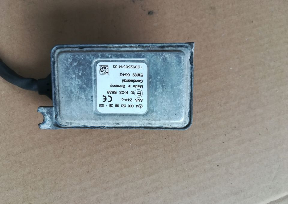 CZUJNIK NOX MERCEDES ACTROS A 0081539828 - Сенсор: фото 1 CZUJNIK NOX MERCEDES ACTROS A 0081539828 - Сенсор: фото 1