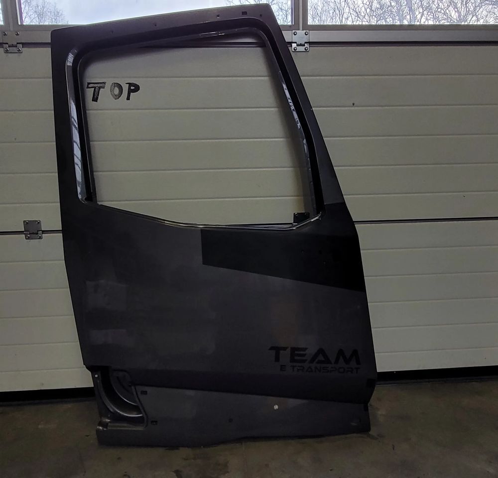 DRZWI RENAULT RANGE T GAMA ORYGINAŁ CHWALIM116 - Кузов и экстерьер для Грузовиков: фото 1 DRZWI RENAULT RANGE T GAMA ORYGINAŁ CHWALIM116 - Кузов и экстерьер для Грузовиков: фото 1
