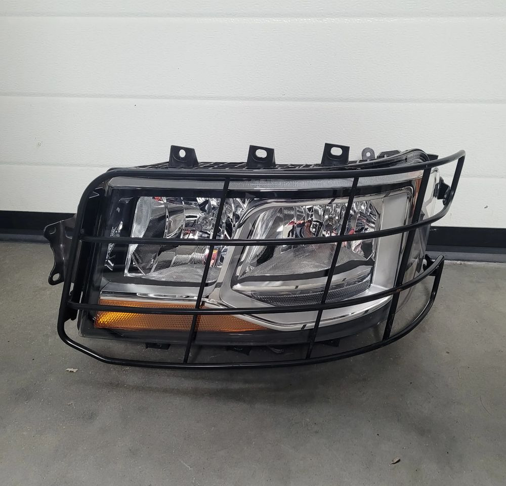 LAMPA ROBOCZA SCANIA RS NM.26743388 ORYGINAŁ CHWALIM116 - Свет/ Освещение для Грузовиков: фото 1 LAMPA ROBOCZA SCANIA RS NM.26743388 ORYGINAŁ CHWALIM116 - Свет/ Освещение для Грузовиков: фото 1