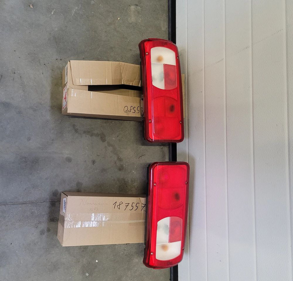 LAMPY TYL DAF XF CF ORYGINAŁ KOMPLET OM 1875579 CHWALIM116 - Задний фонарь для Грузовиков: фото 1 LAMPY TYL DAF XF CF ORYGINAŁ KOMPLET OM 1875579 CHWALIM116 - Задний фонарь для Грузовиков: фото 1
