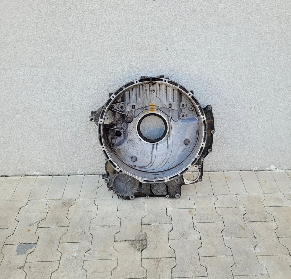 OBUDOWA SPRZEGLA ACTROS MP4 A4710157202 - Двигатель для Грузовиков: фото 1 OBUDOWA SPRZEGLA ACTROS MP4 A4710157202 - Двигатель для Грузовиков: фото 1