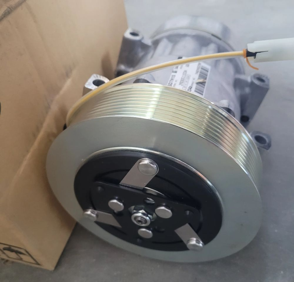 POMPA KLIMATYZACJI RENAULT RANGE T GAMA ORYGINAŁ NOWA CHWALIM116 7482492298 - Часть системы кондиционирования для Грузовиков: фото 4 POMPA KLIMATYZACJI RENAULT RANGE T GAMA ORYGINAŁ NOWA CHWALIM116 7482492298 - Часть системы кондиционирования для Грузовиков: фото 4