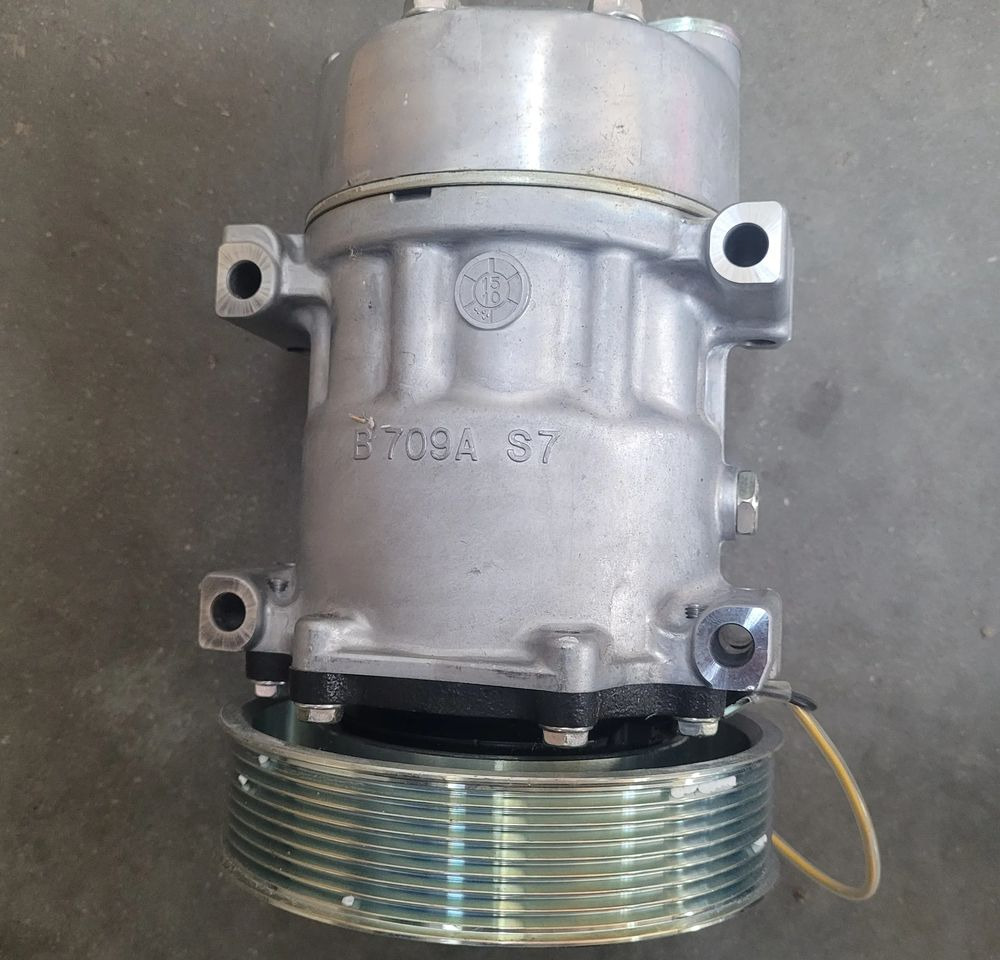 POMPA KLIMATYZACJI RENAULT RANGE T GAMA ORYGINAŁ NOWA CHWALIM116 7482492298 - Часть системы кондиционирования для Грузовиков: фото 2 POMPA KLIMATYZACJI RENAULT RANGE T GAMA ORYGINAŁ NOWA CHWALIM116 7482492298 - Часть системы кондиционирования для Грузовиков: фото 2