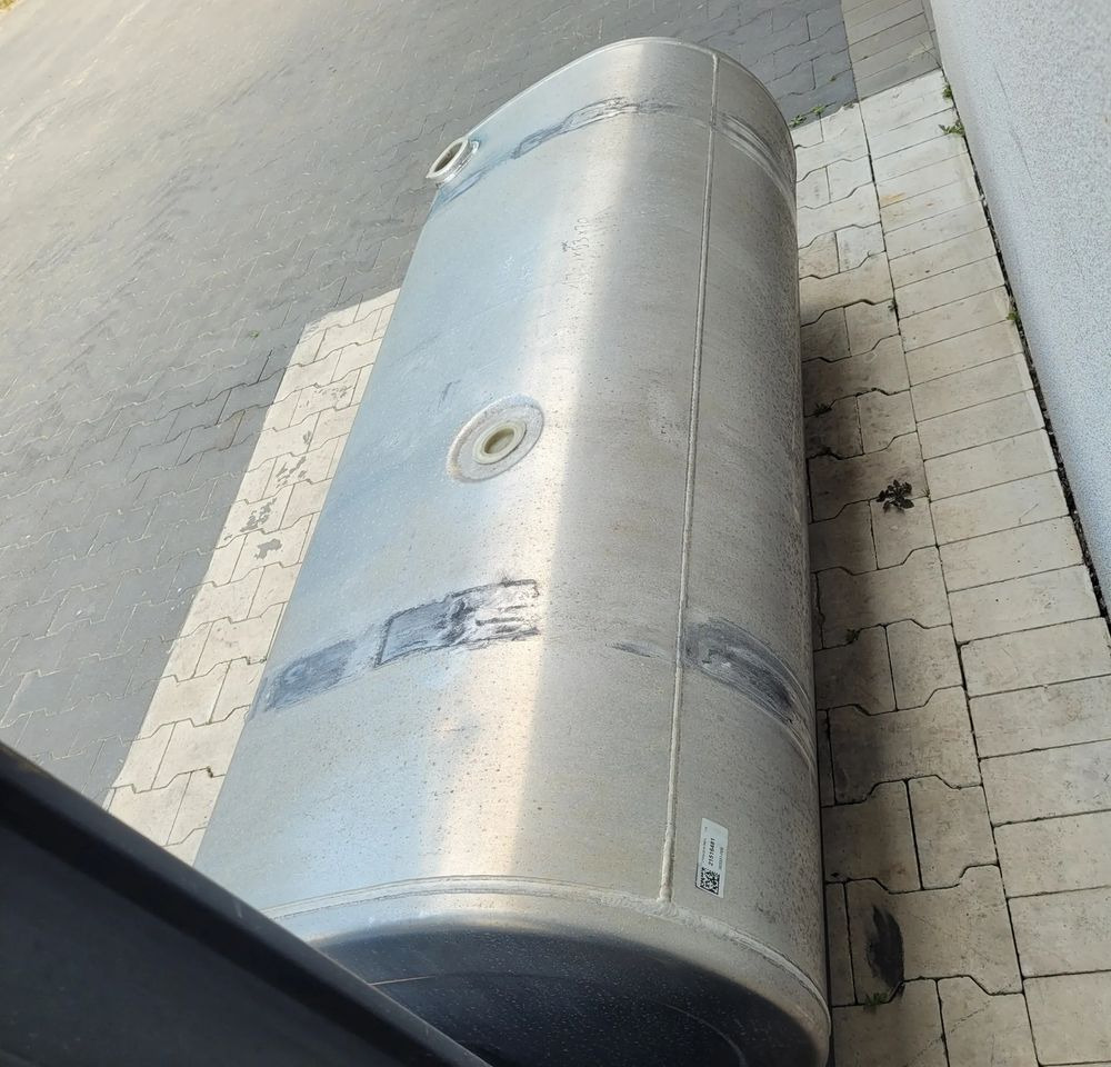 ZBIORNIK PALIWA VOLVO FH4 170X53X70 LOW DECK 540l - Топливный бак для Грузовиков: фото 5 ZBIORNIK PALIWA VOLVO FH4 170X53X70 LOW DECK 540l - Топливный бак для Грузовиков: фото 5