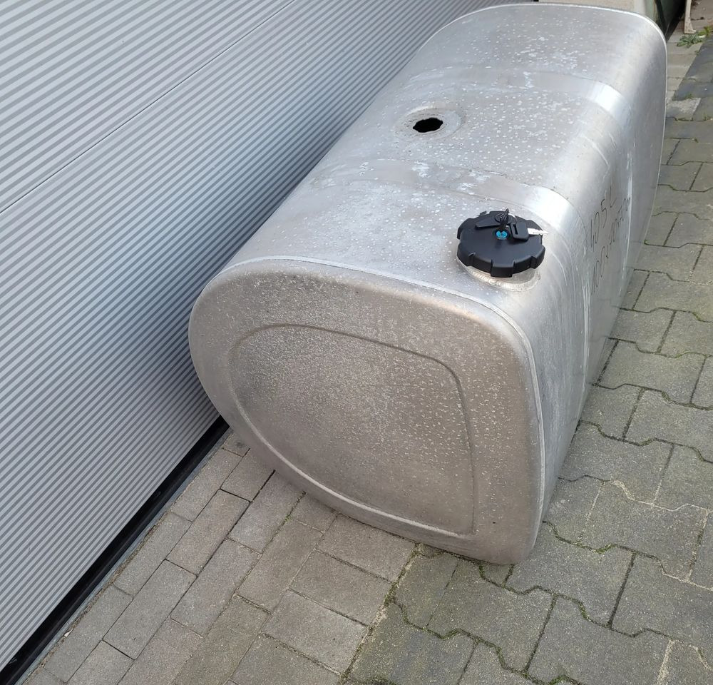 ZBIORNIK PALIWA VOLVO FH4 21516447 405L ORYGINAŁ CHWALIM116 - Топливный бак для Грузовиков: фото 3 ZBIORNIK PALIWA VOLVO FH4 21516447 405L ORYGINAŁ CHWALIM116 - Топливный бак для Грузовиков: фото 3