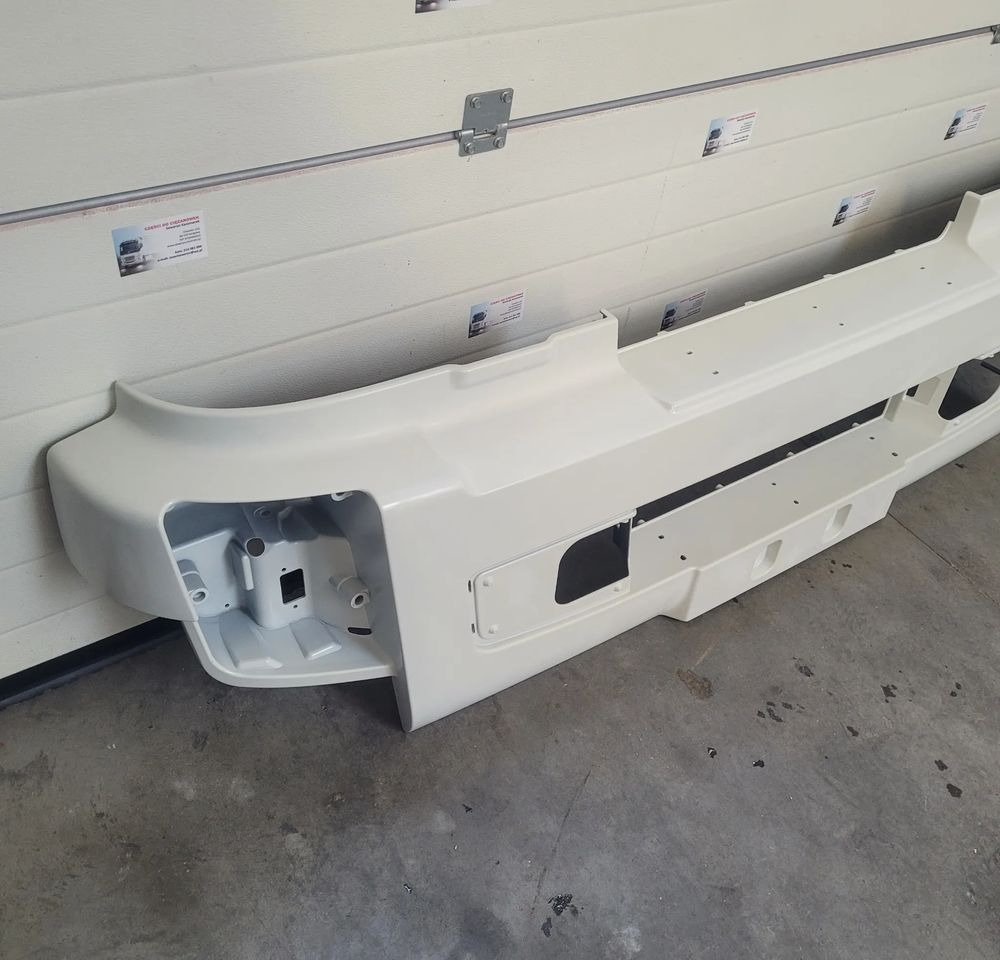 ZDERZAK ORYGINAŁ VOLVO FL WYSOKI 20958817 - Бампер для Грузовиков: фото 2 ZDERZAK ORYGINAŁ VOLVO FL WYSOKI 20958817 - Бампер для Грузовиков: фото 2