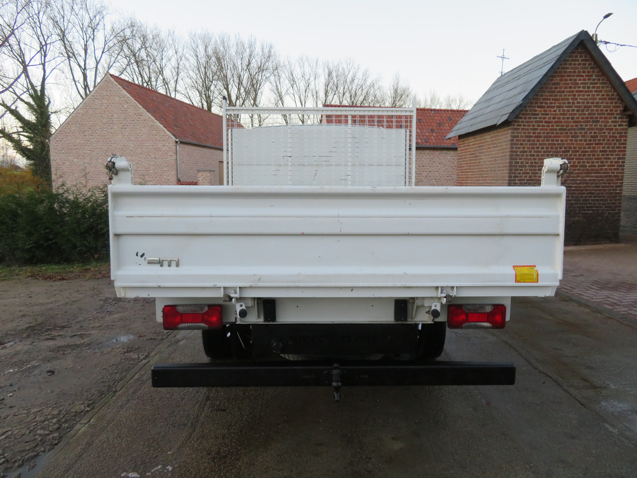 Малотоннажный самосвал, Грузопассажирский фургон Iveco Daily 35C16 3.0: фото 6