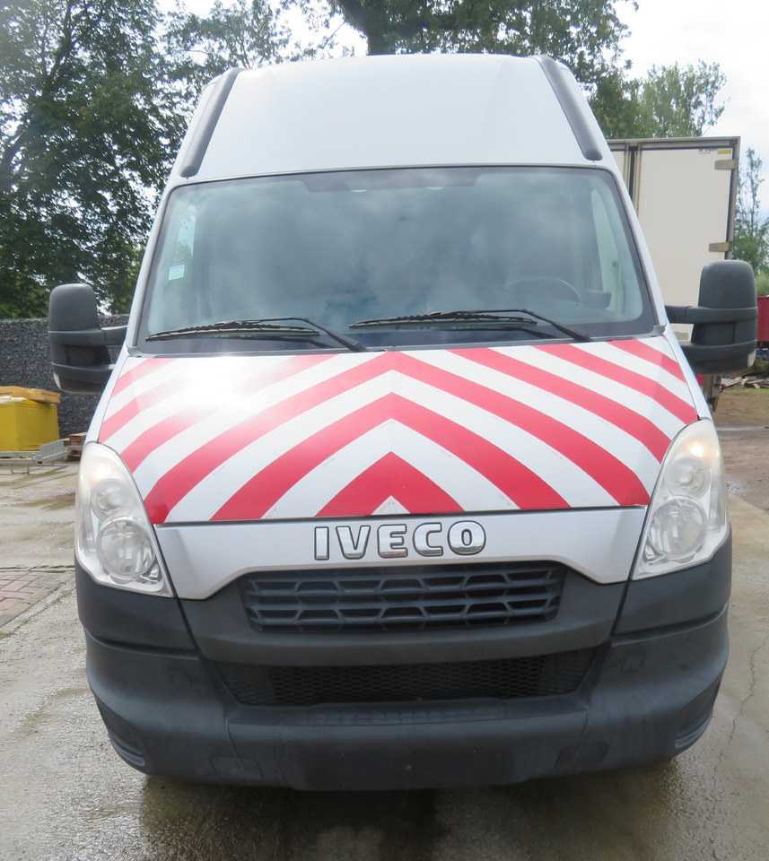 Iveco Daily 50C15 - Цельнометаллический фургон: фото 3 Iveco Daily 50C15 - Цельнометаллический фургон: фото 3