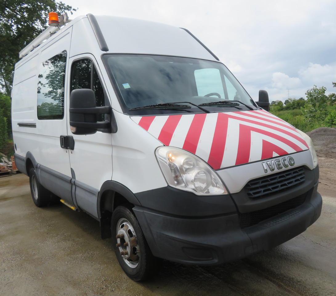 Iveco Daily 50C15 - Цельнометаллический фургон: фото 2 Iveco Daily 50C15 - Цельнометаллический фургон: фото 2