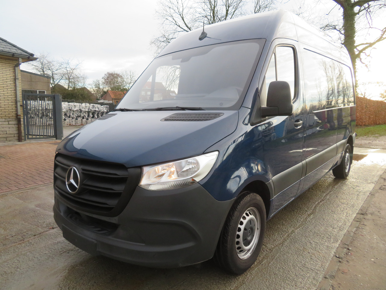 Mercedes-Benz Sprinter 311CDi - Цельнометаллический фургон: фото 3 Mercedes-Benz Sprinter 311CDi - Цельнометаллический фургон: фото 3