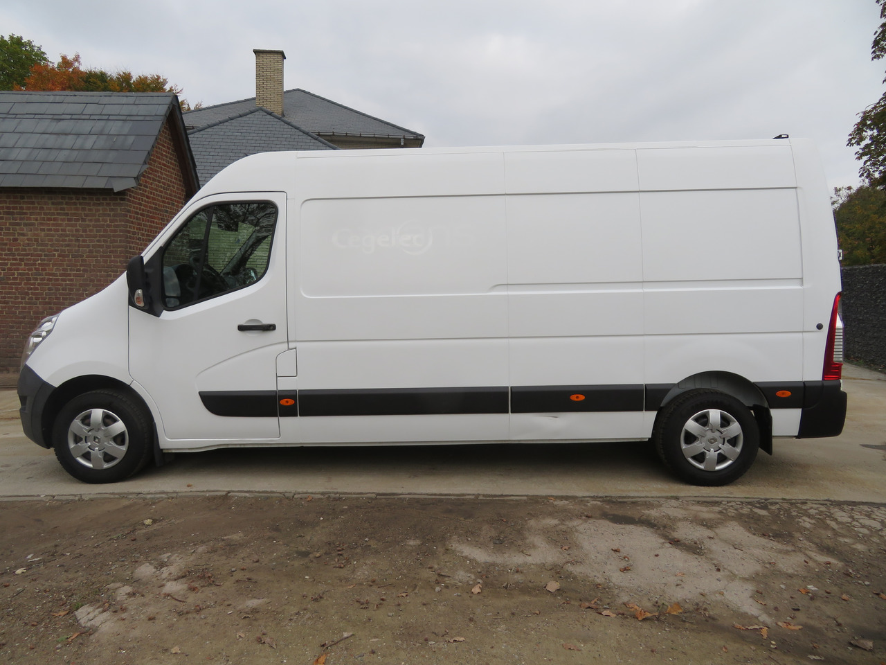 Renault Master 2.3dCi Grand Confort - L3H2 - Цельнометаллический фургон: фото 4 Renault Master 2.3dCi Grand Confort - L3H2 - Цельнометаллический фургон: фото 4
