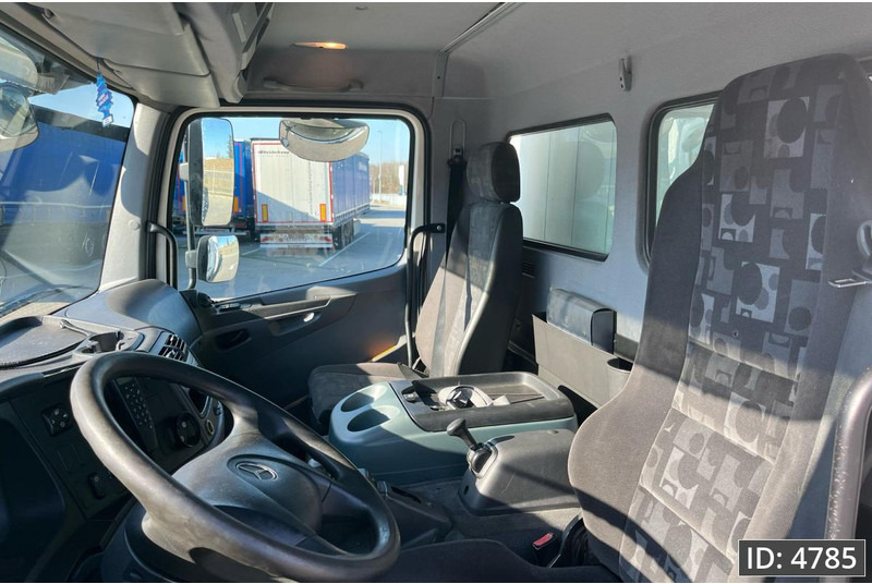 Грузовик-контейнеровоз/ Сменный кузов Mercedes-Benz Atego 1318 Day Cab, Euro 5, BDF / EPS automatic / DHOLLANDIA 2000KG: фото 8