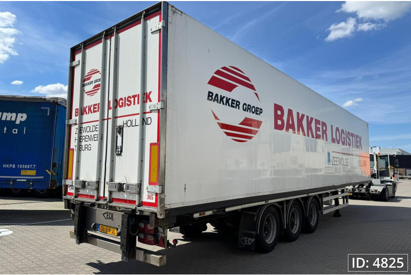 Van Eck UT-3I / Lift axle - Полуприцеп-рефрижератор: фото 3 Van Eck UT-3I / Lift axle - Полуприцеп-рефрижератор: фото 3