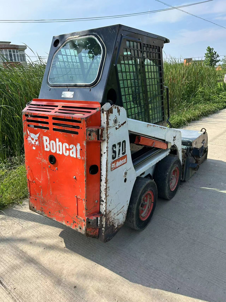 BOBCAT S70 Sliding Sweeper Click for Discount - Мини-погрузчик с бортовым поворотом: фото 2 BOBCAT S70 Sliding Sweeper Click for Discount - Мини-погрузчик с бортовым поворотом: фото 2