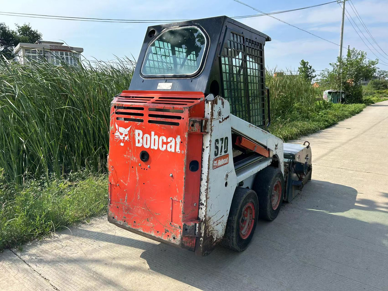 BOBCAT S70 Sliding Sweeper Click for Discount - Мини-погрузчик с бортовым поворотом: фото 4 BOBCAT S70 Sliding Sweeper Click for Discount - Мини-погрузчик с бортовым поворотом: фото 4