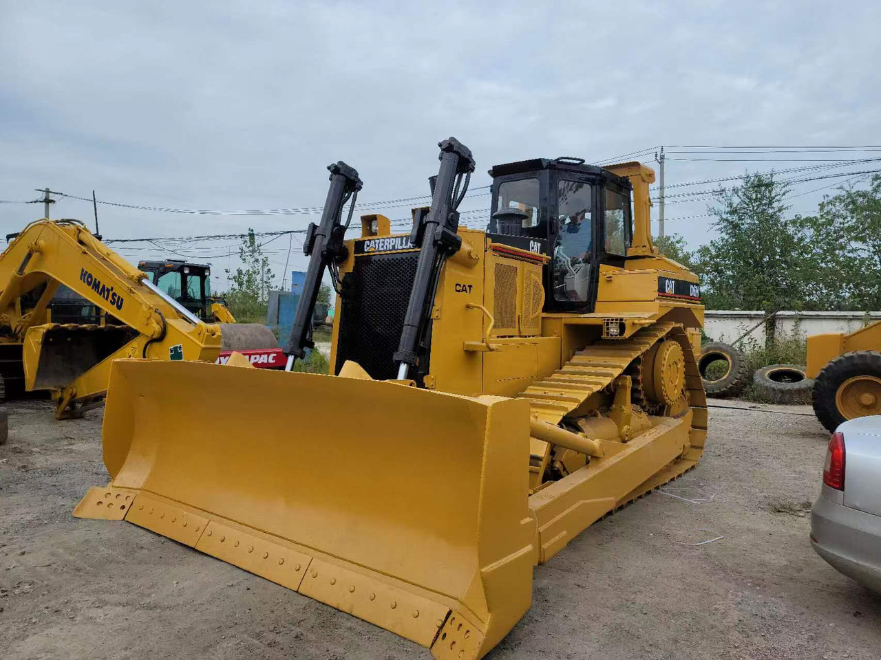 CATERPILLAR D6H - Бульдозер: фото 1 CATERPILLAR D6H - Бульдозер: фото 1