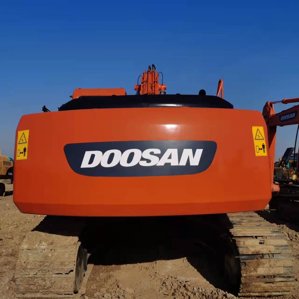 DOOSAN DH220LC-7 - Гусеничный экскаватор: фото 3 DOOSAN DH220LC-7 - Гусеничный экскаватор: фото 3