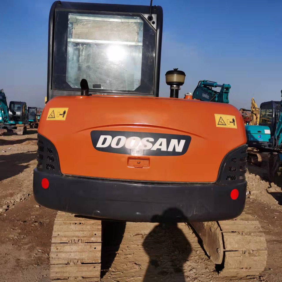 DOOSAN DH60-7 - Гусеничный экскаватор: фото 4 DOOSAN DH60-7 - Гусеничный экскаватор: фото 4