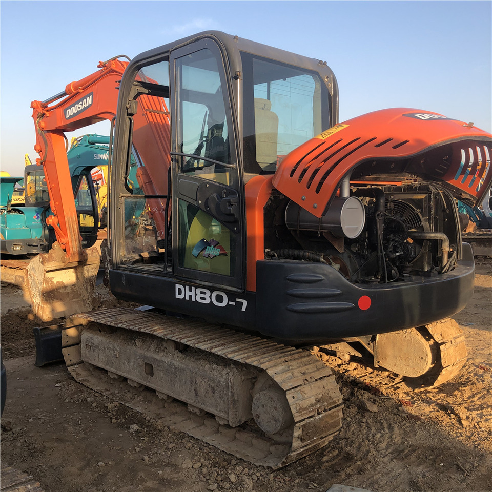 DOOSAN DH80-7 - Гусеничный экскаватор: фото 3 DOOSAN DH80-7 - Гусеничный экскаватор: фото 3